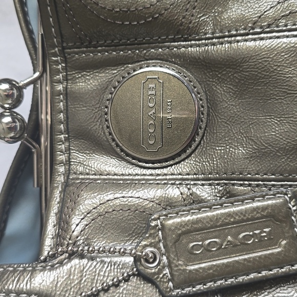 Coach Metallic Kisslock Satchel.Signature Stictched Patent Carryall. - Picture 8 of 14